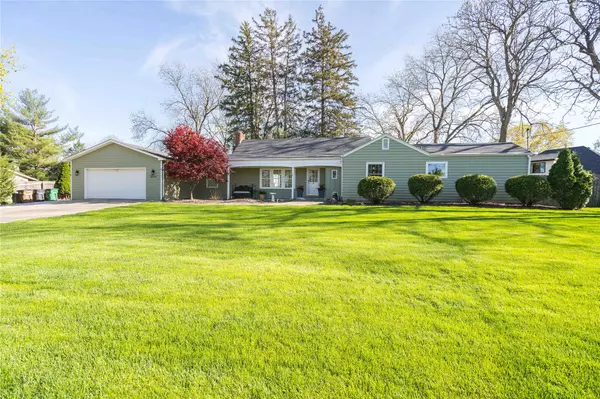 5024 Ashworth Road, West Des Moines, IA 50266