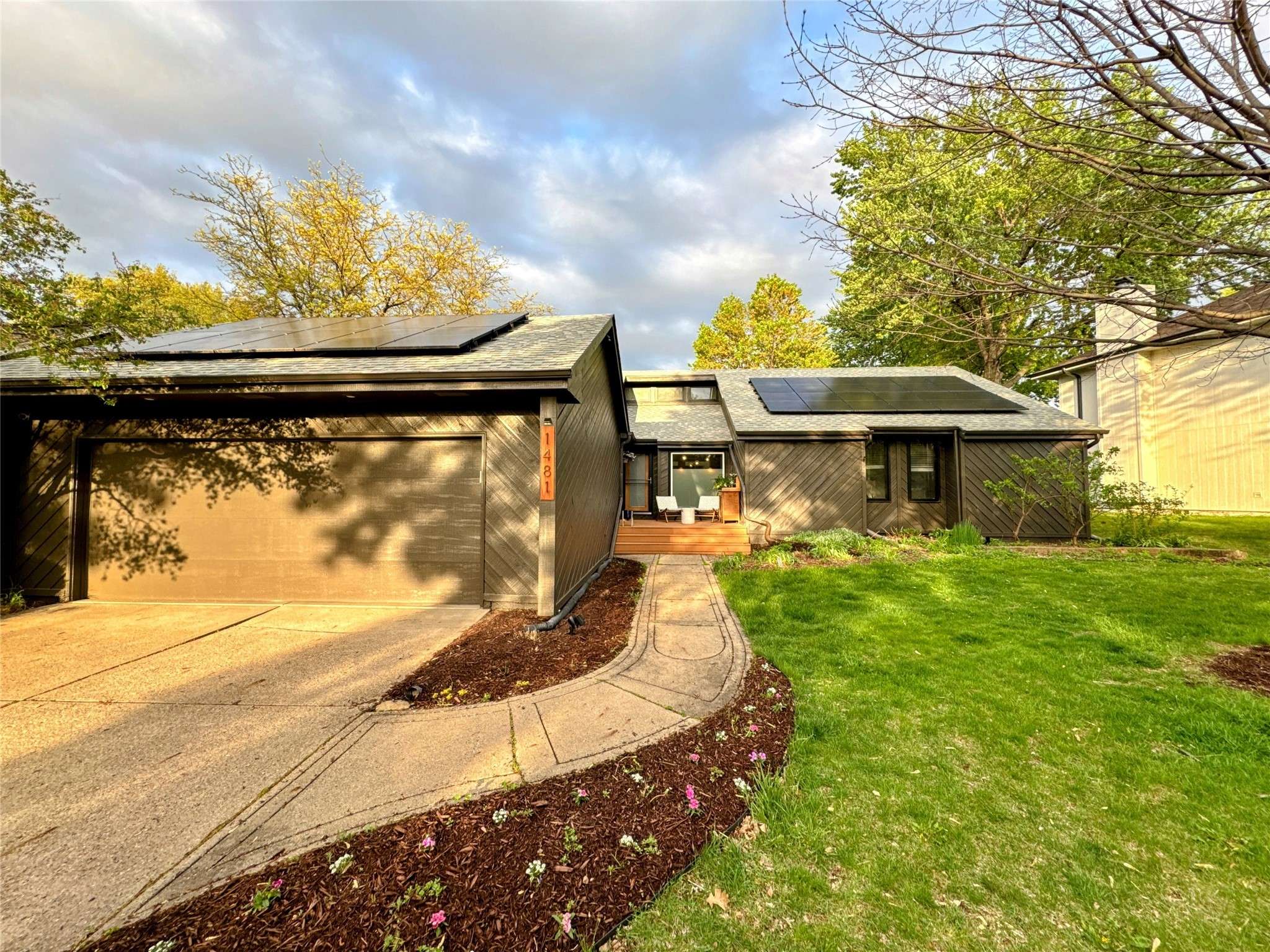 Clive, IA 50325,1481 NW 102nd Street