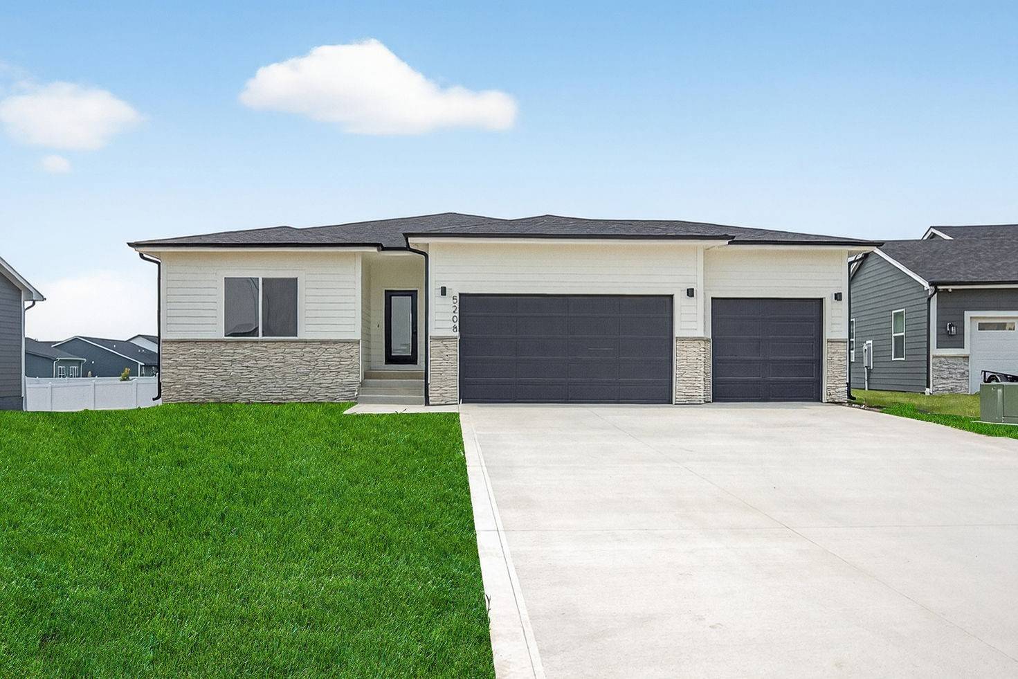 5208 150th Street, Urbandale, IA 50323