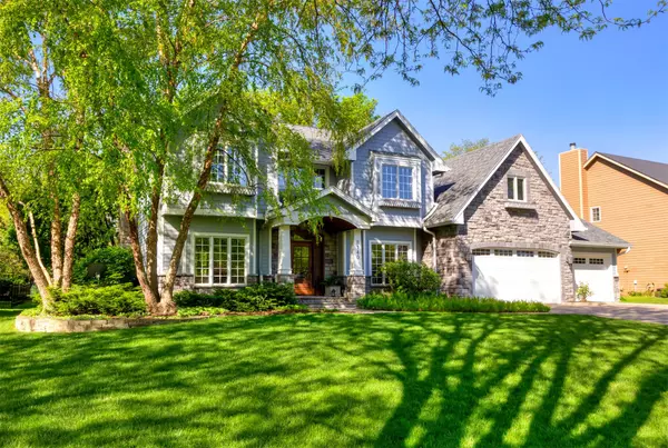 8140 Wellington Boulevard, Johnston, IA 50131