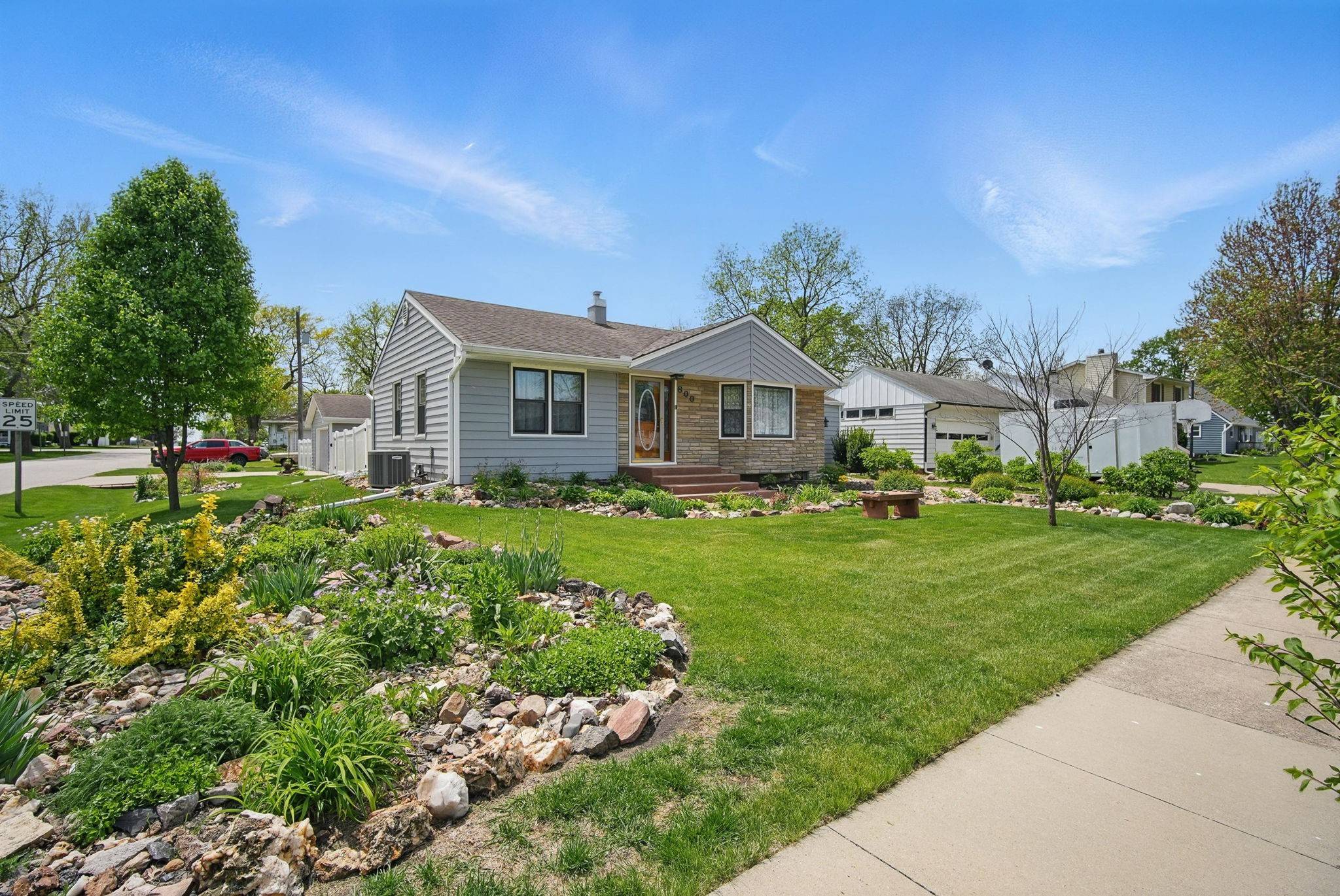 Waukee, IA 50263,800 Walnut Street