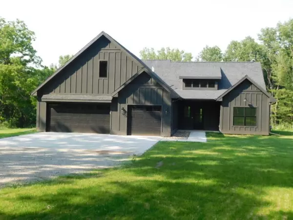 4625 NW Lovington Drive, Des Moines, IA 50310