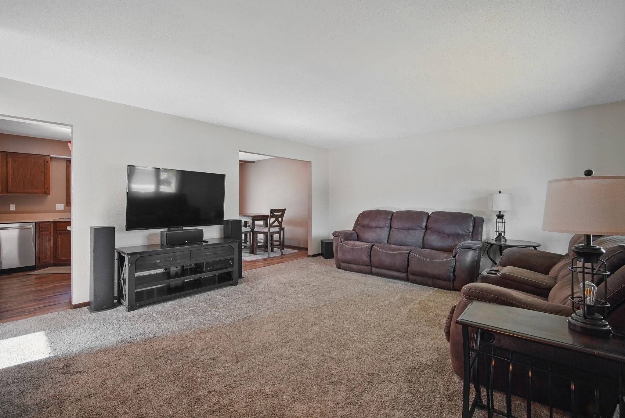 Urbandale, IA 50322,7052 Plum Drive