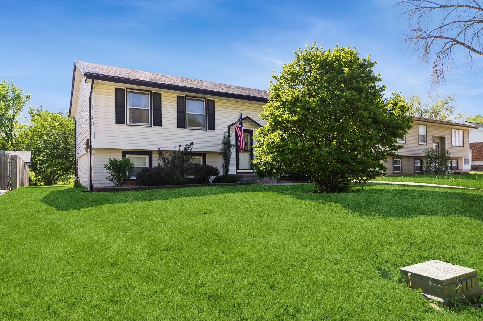 Des Moines, IA 50315,6113 SE 3rd Street