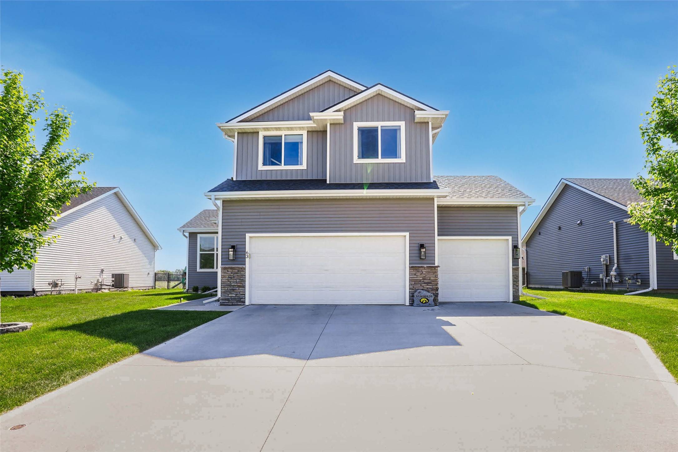 63 SE Dorr Drive, Pleasant Hill, IA 50327
