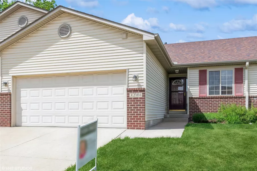 3206 SE Turnberry Drive, Ankeny, IA 50021