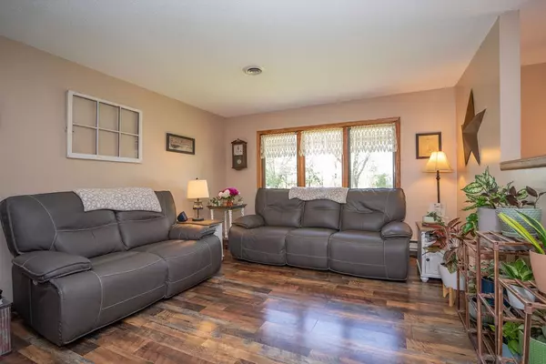 Kellogg, IA 50135,912 Reuel Avenue