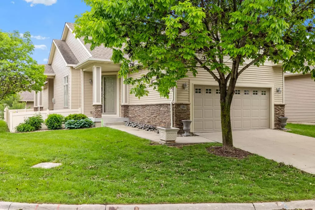 West Des Moines, IA 50266,645 65th Place #186