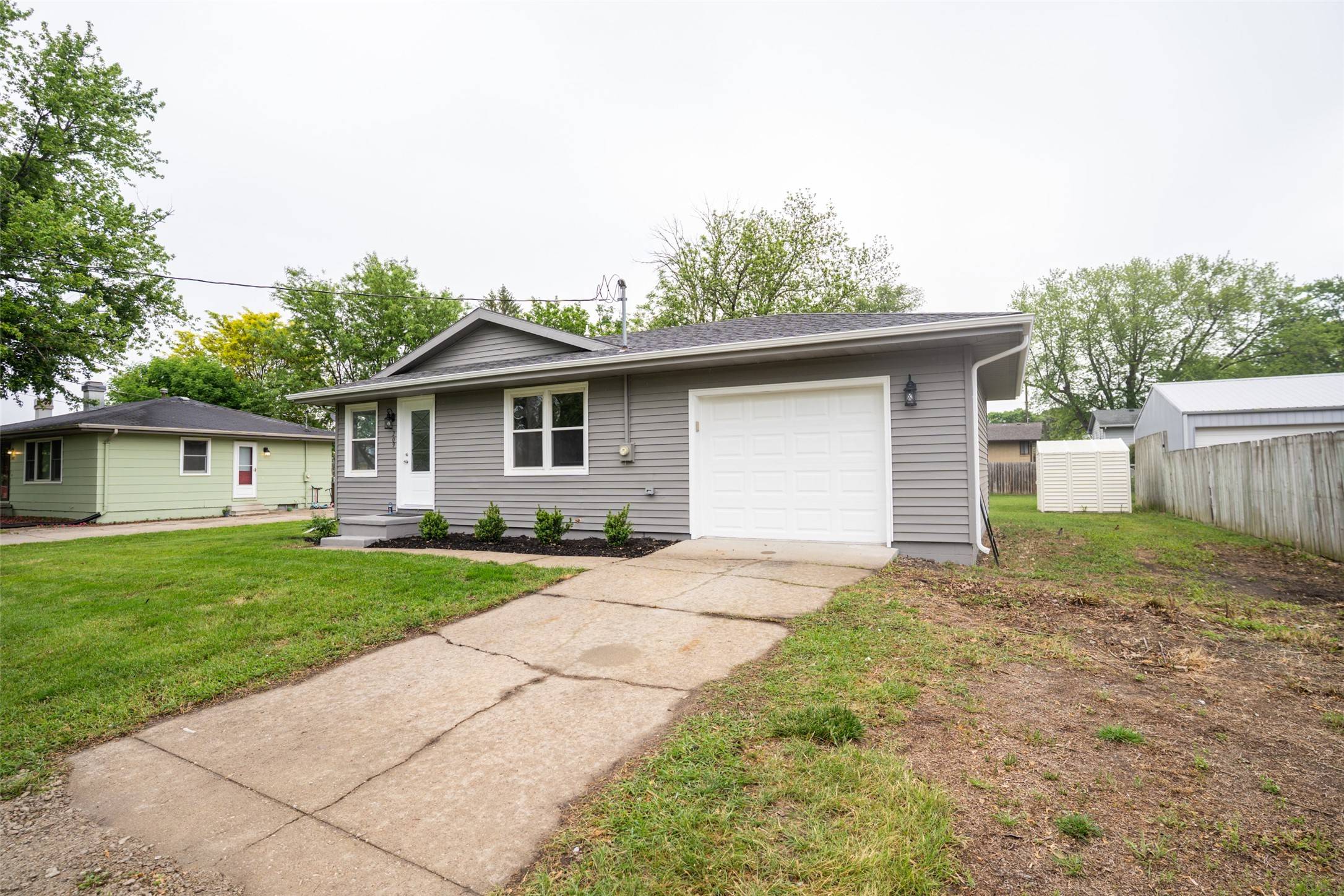 209 Market Avenue SW, Mitchellville, IA 50169
