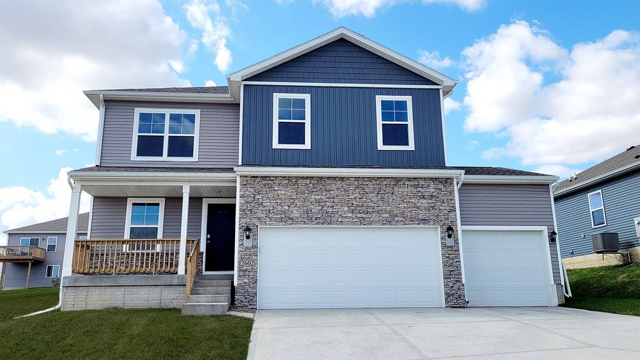 439 Meadows Court, Polk City, IA 50226