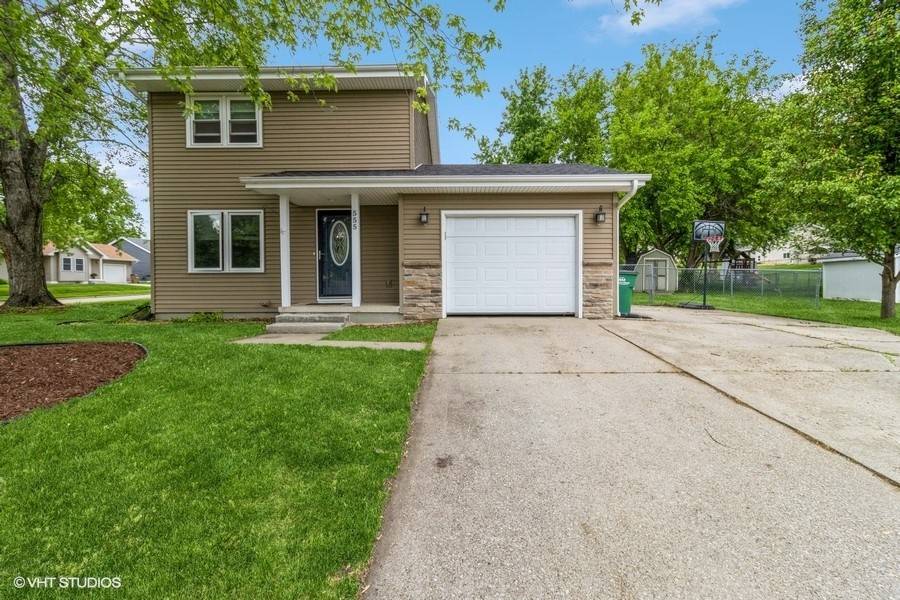 555 Patterson Drive, Carlisle, IA 50047