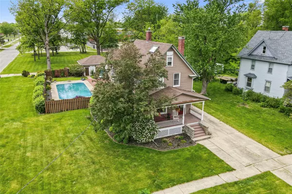 Grinnell, IA 50112,1503 Elm Street