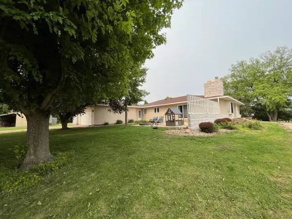 12553 280th Street, Conrad, IA 50621