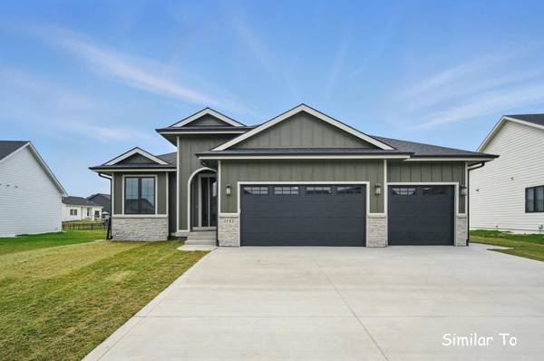 1801 Summit. Circle NE, Bondurant, IA 50035