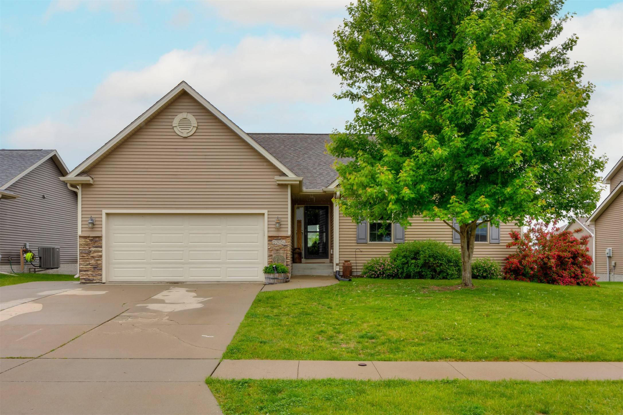 1324 Joshua Circle SE, Bondurant, IA 50035