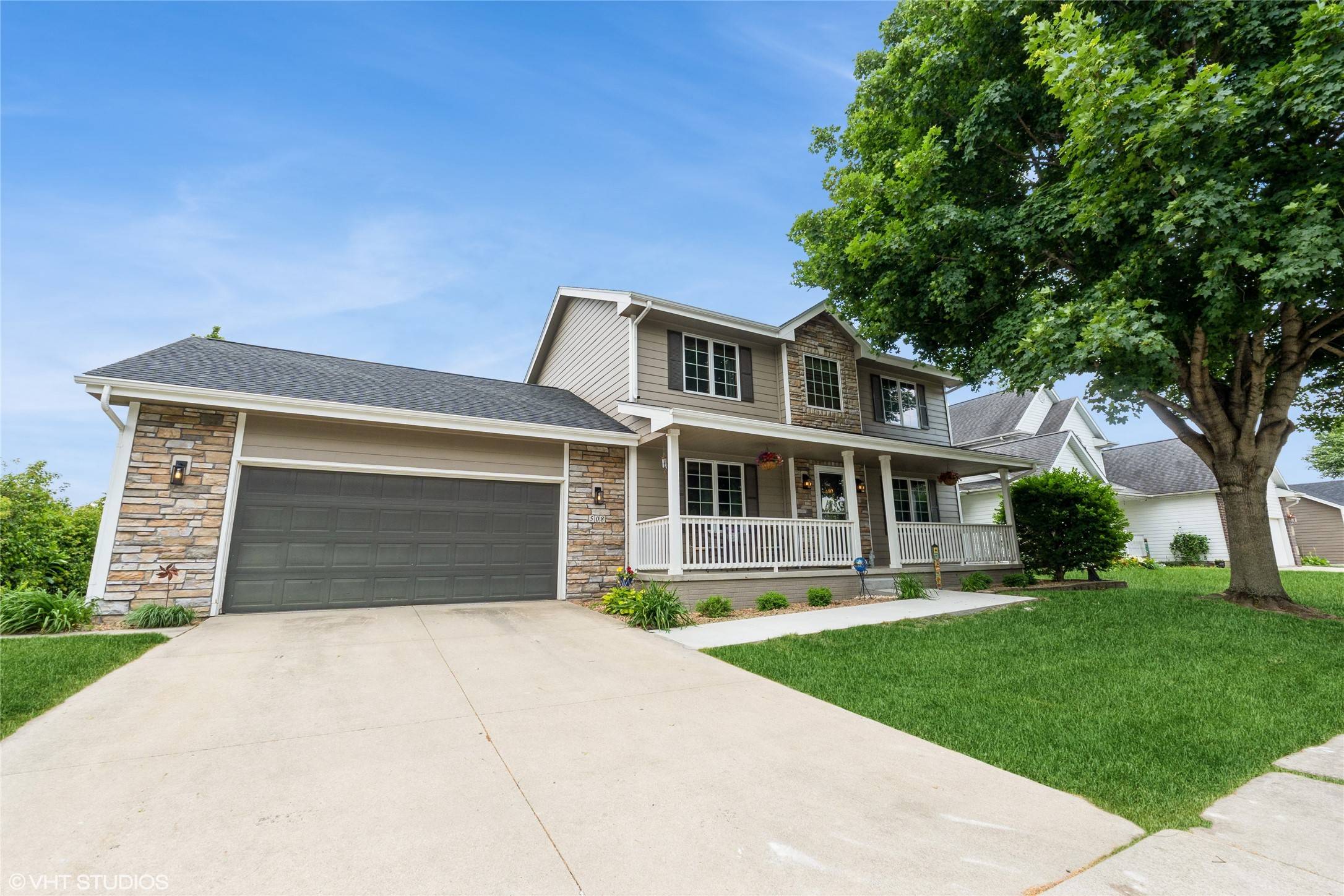 508 S Veverka Drive, Prairie City, IA 50228