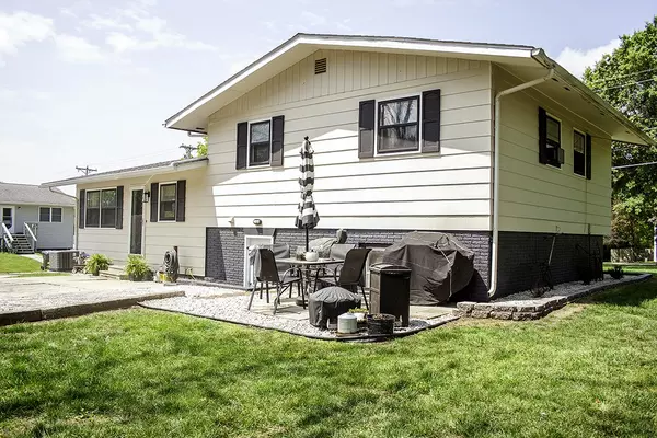 Lamoni, IA 50140,321 Cedar Street S