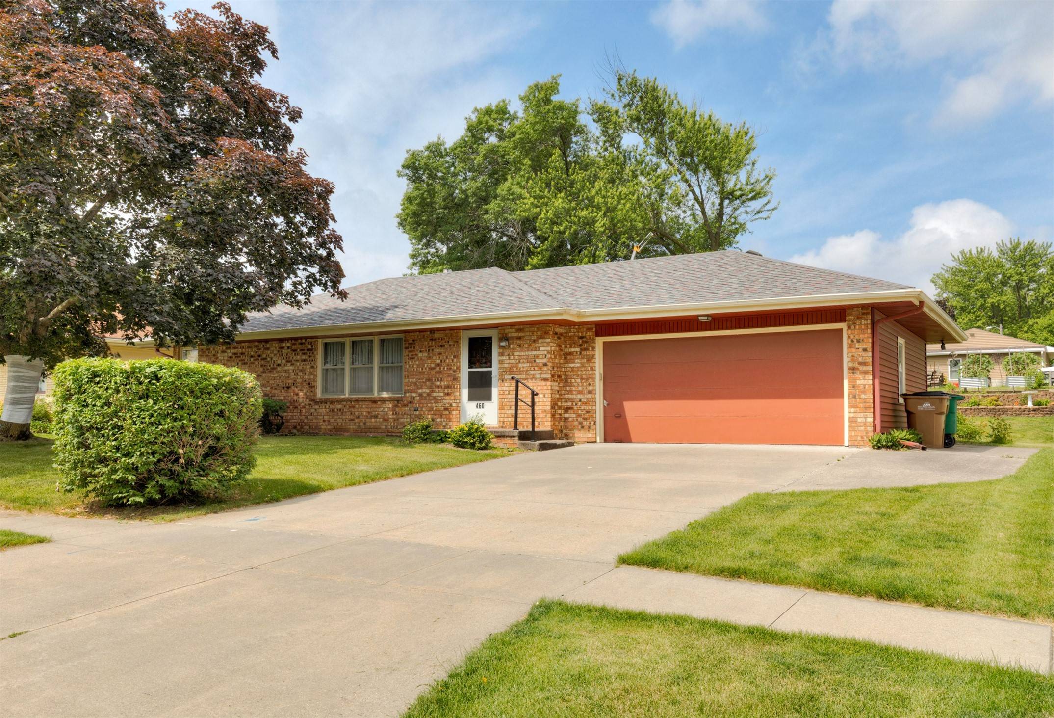 460 N 9th Street, Carlisle, IA 50047