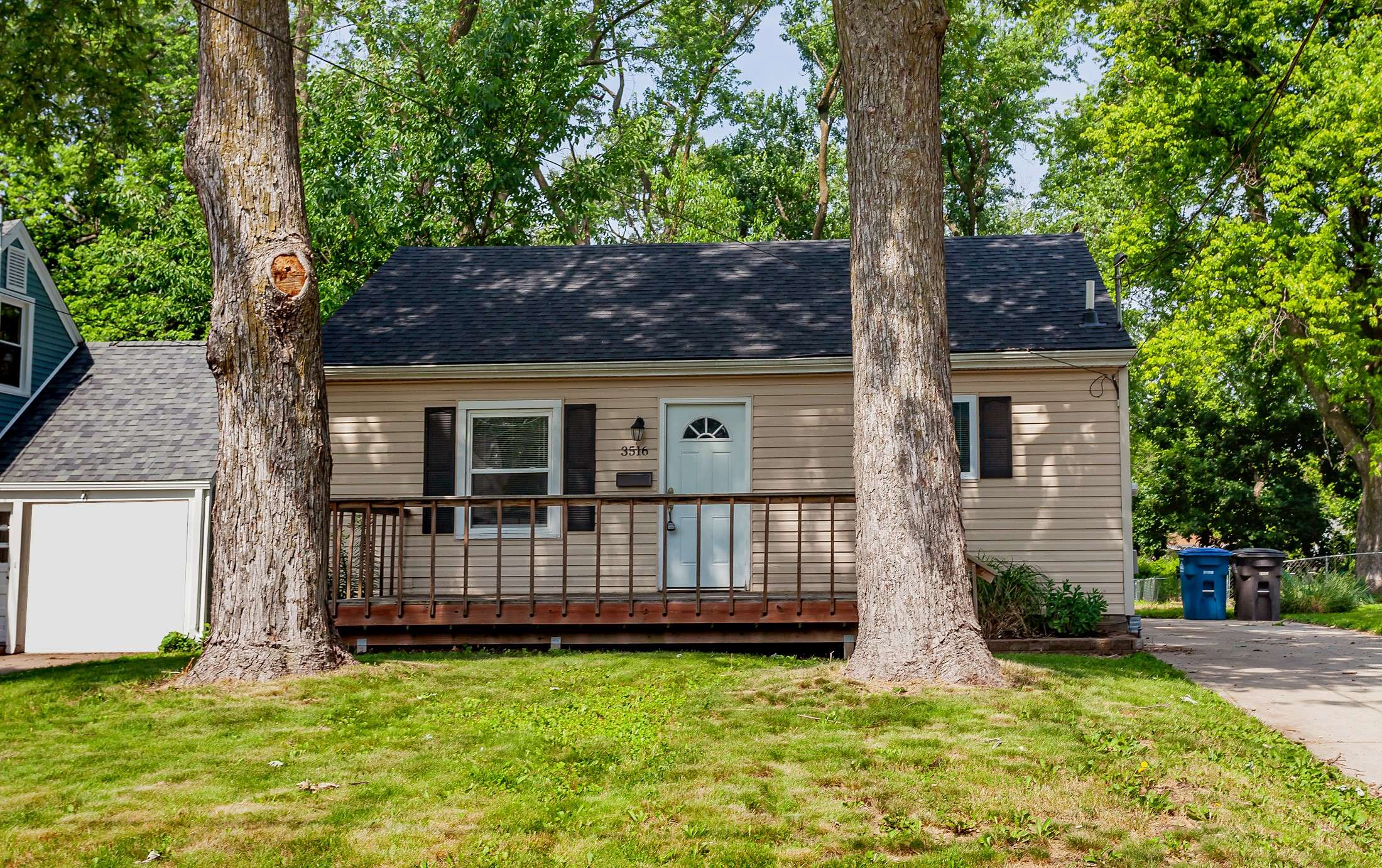 Des Moines, IA 50310,3516 54th Street