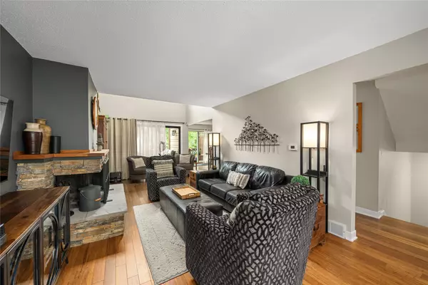 West Des Moines, IA 50266,1068 Woodland Park Drive