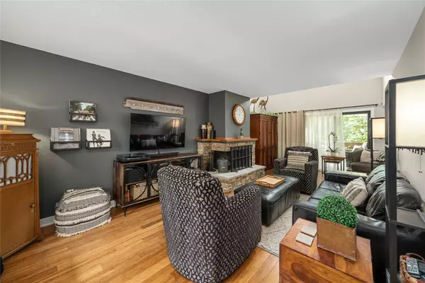 West Des Moines, IA 50266,1068 Woodland Park Drive