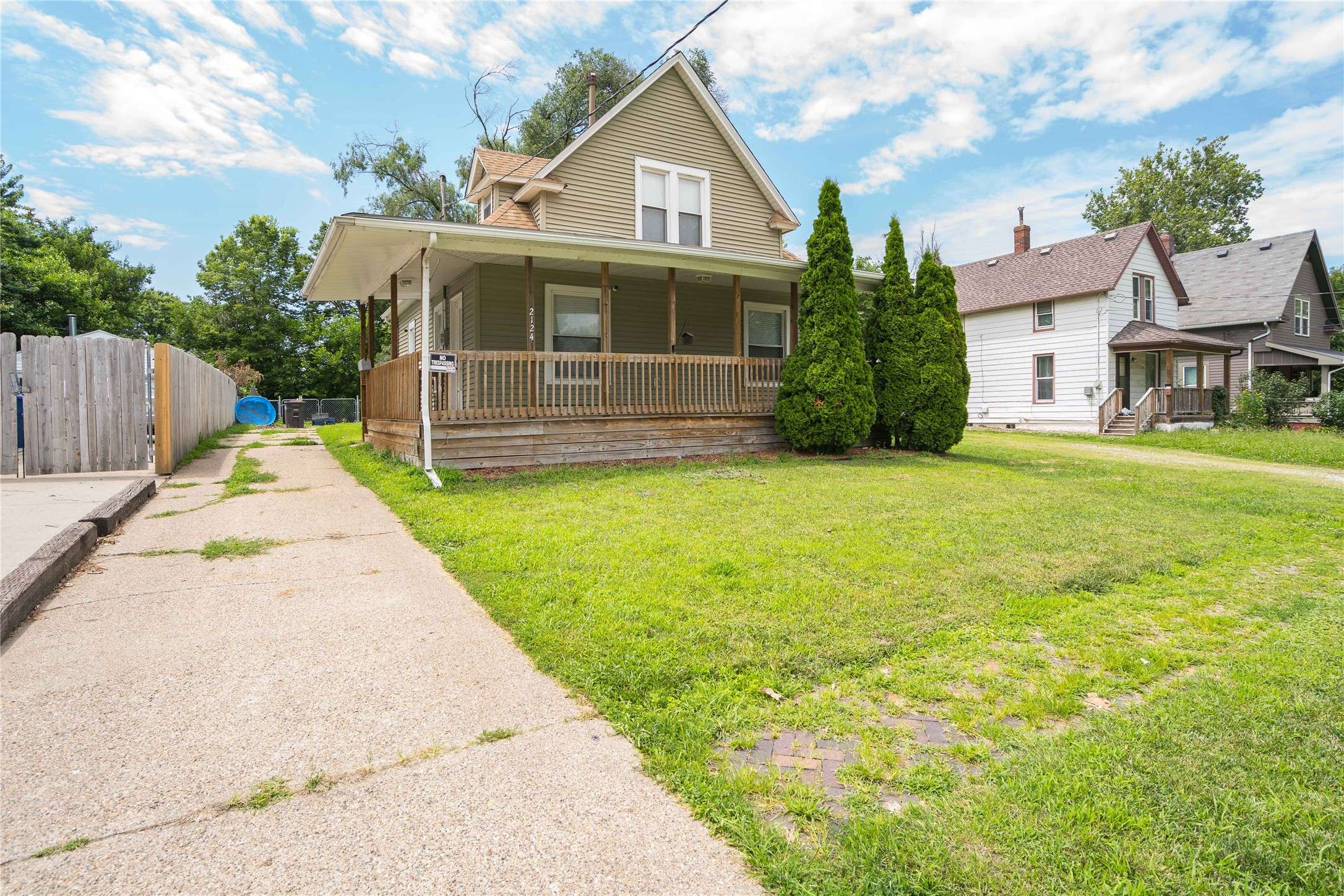 2124 E 23rd Street, Des Moines, IA 50317
