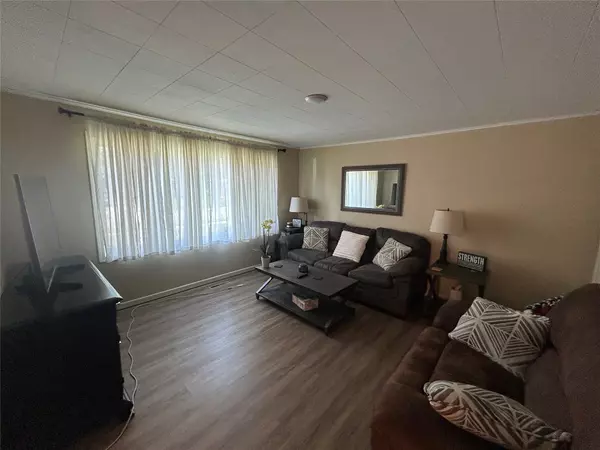 Pleasantville, IA 50225,607 E Jasper Street