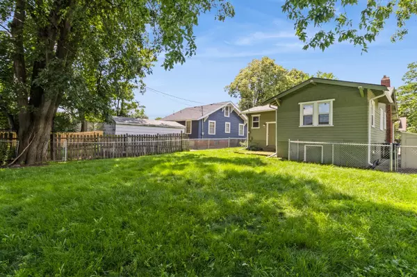 Des Moines, IA 50312,849 39th Street