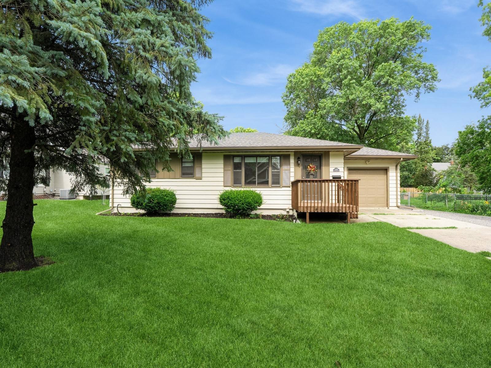 1105 N Buxton Street, Indianola, IA 50125