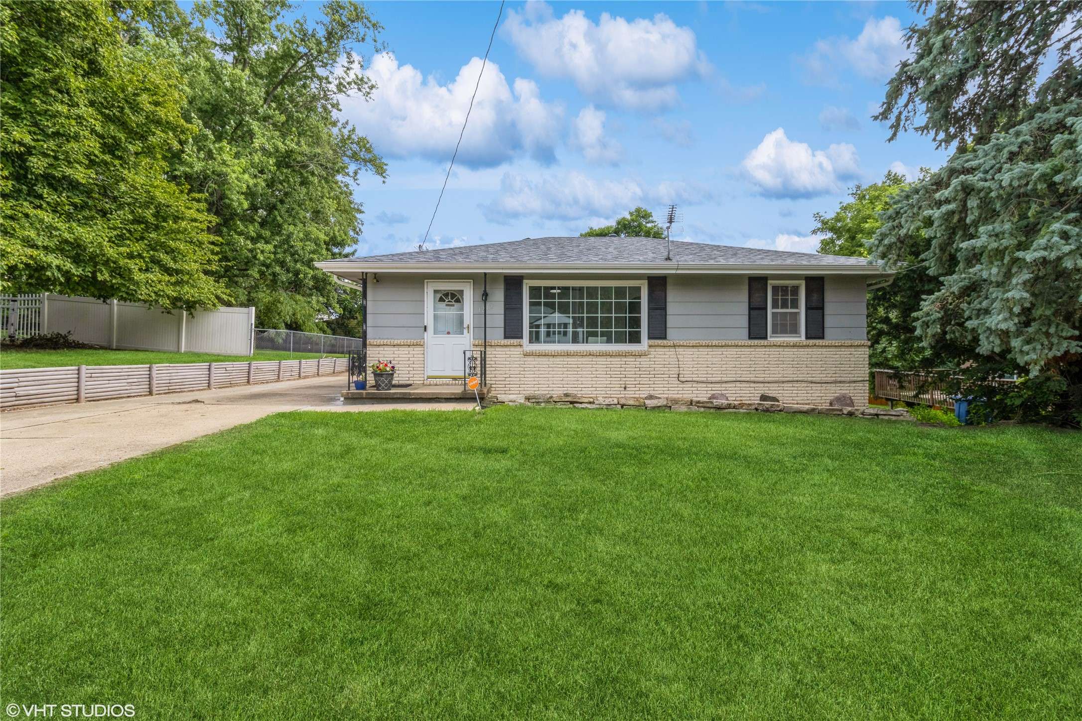 1212 Burnham Avenue, Des Moines, IA 50315