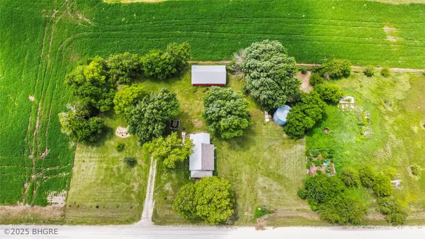 2385 Holliwell Bridge Road, Winterset, IA 50273