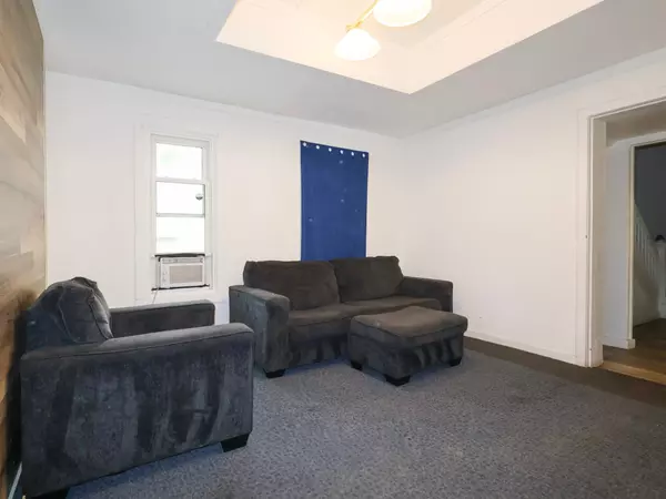 Des Moines, IA 50314,1910 7th Street