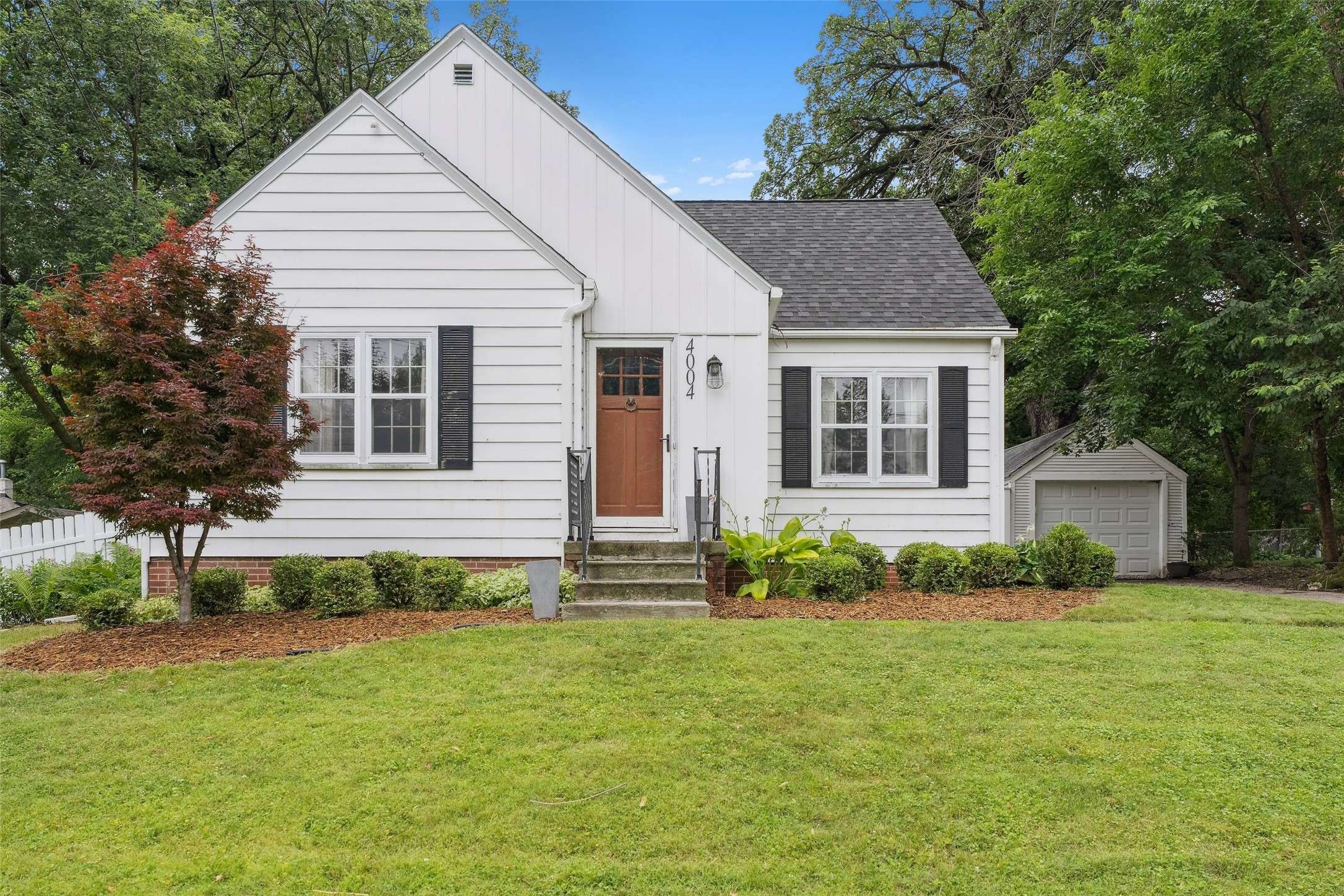 4004 Franklin Avenue, Des Moines, IA 50310