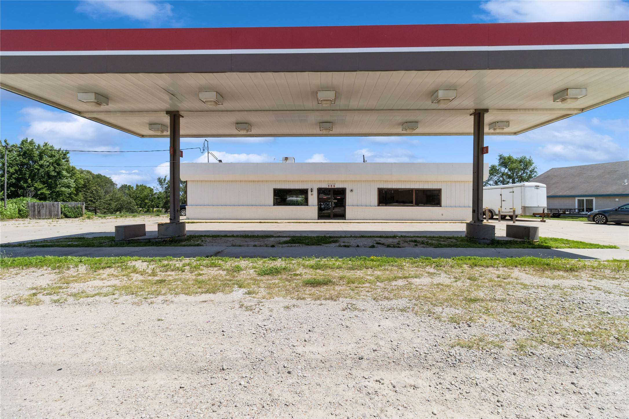Pleasantville, IA 50225,906 N Business 5 Highway