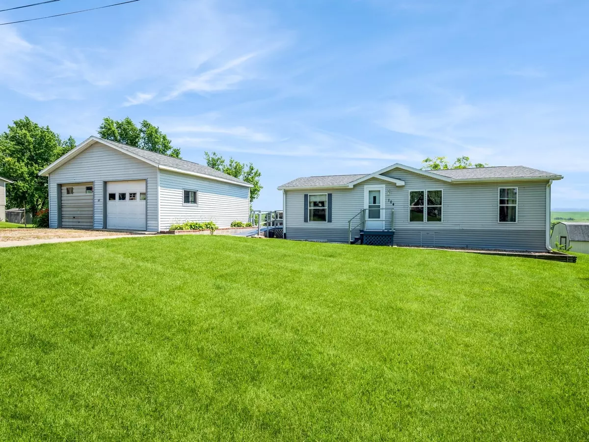 Malcom, IA 50157,104 3rd Street