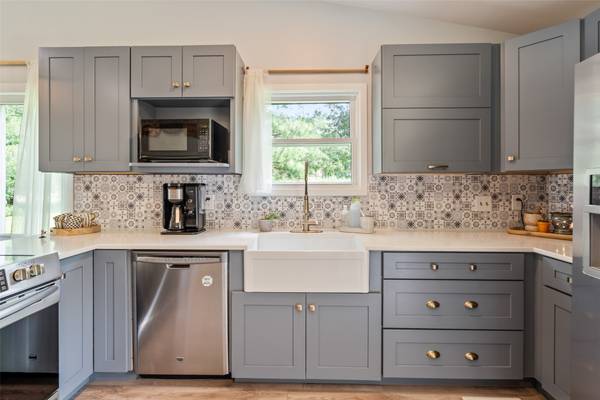 1929 E Maish Avenue, Des Moines, IA 50320