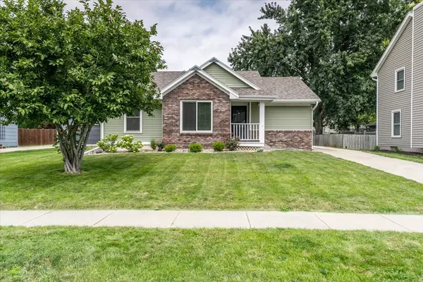 4721 Westwood Drive, West Des Moines, IA 50265