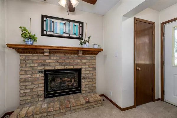 Des Moines, IA 50310,4306 41st Street