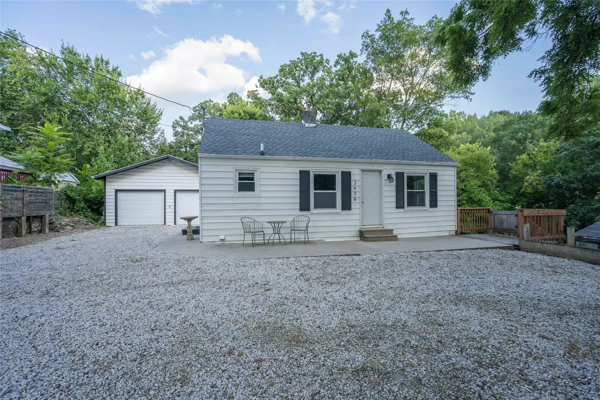 Des Moines, IA 50310,2630 Sheridan Avenue