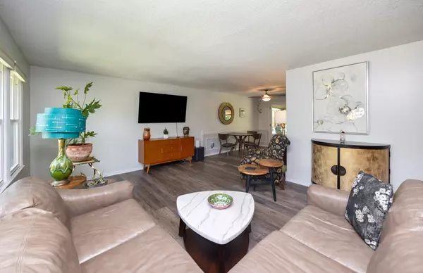 Windsor Heights, IA 50324,6620 Northwest Drive