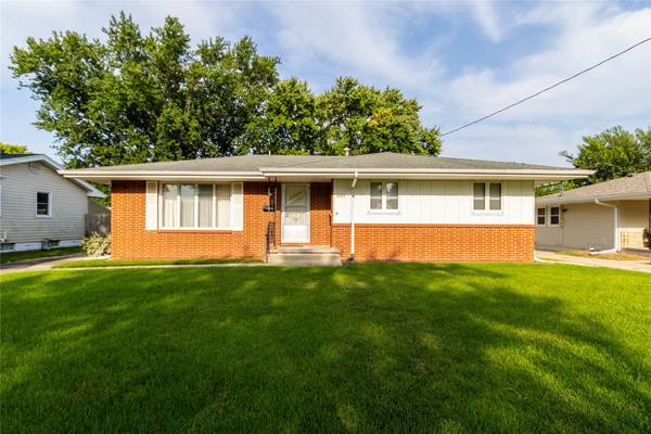 4024 65th Street, Urbandale, IA 50322