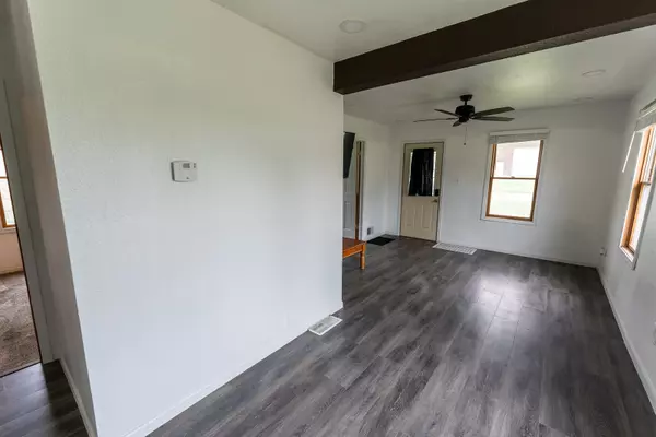 Oskaloosa, IA 52577,902 South D Street