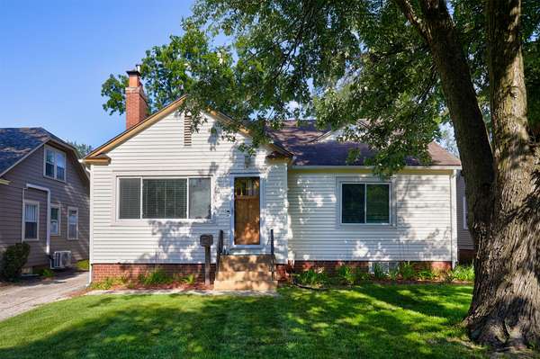 Des Moines, IA 50311,1431 44th Street