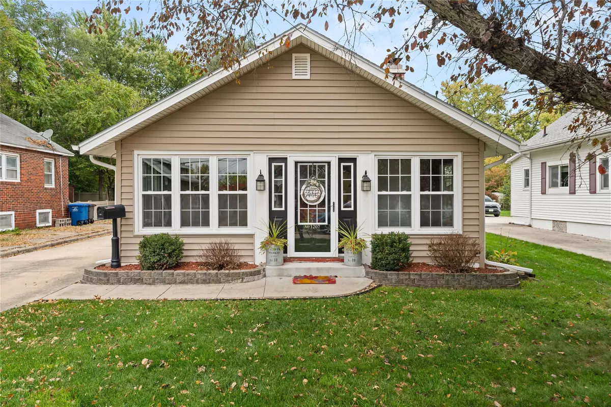 Des Moines, IA 50315,1207 Emma Avenue