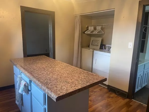 Lacona, IA 50139,223 S Central Avenue