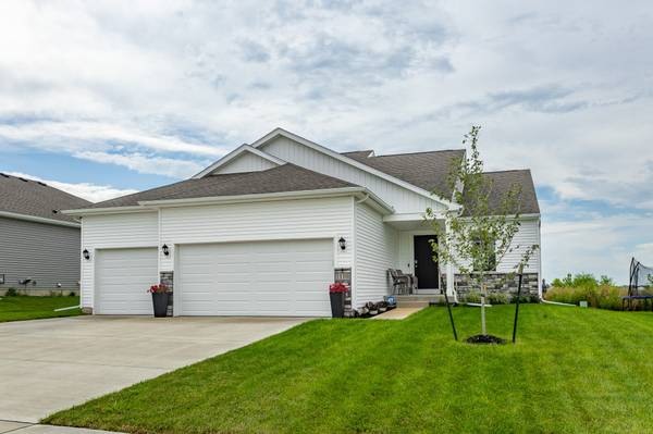1110 Bel Aire Court, Waukee, IA 50263