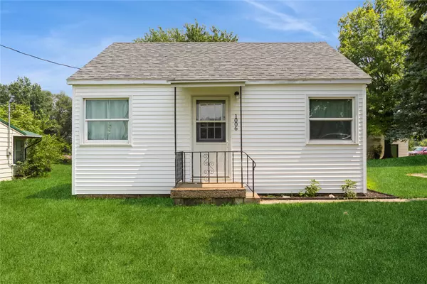 1006 N State Street,  Pleasantville,  IA 50225