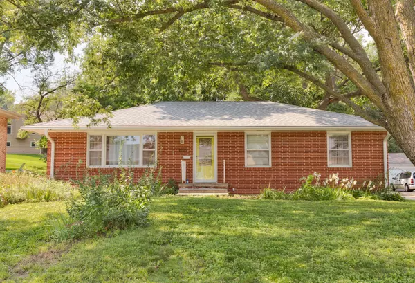 1036 5th Street, West Des Moines, IA 50265