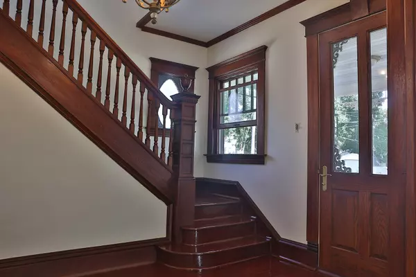 New Sharon, IA 50207,407 Pine Street S