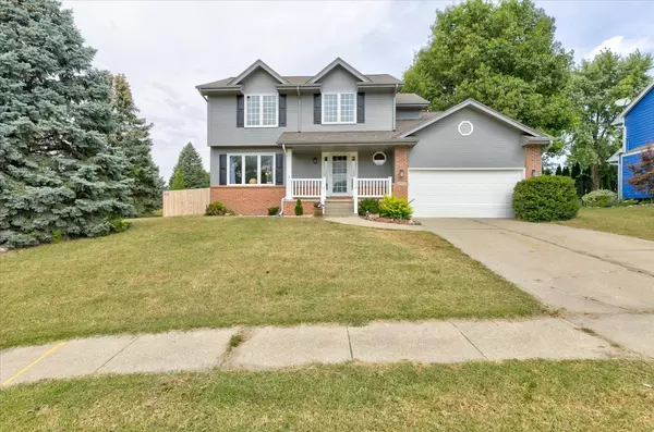 8047 Dellwood Drive, Urbandale, IA 50322